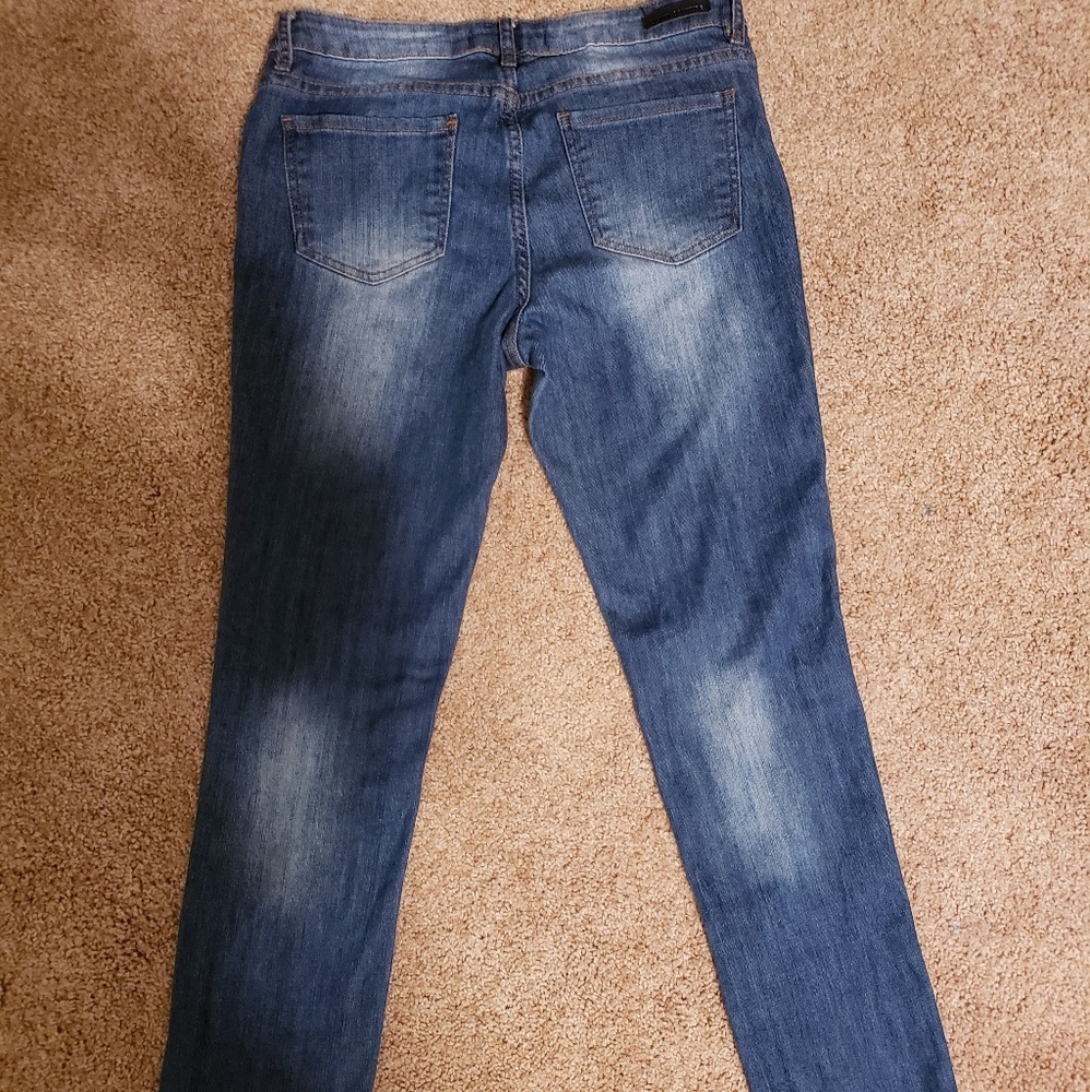 Jeans - Picture 2 of 3